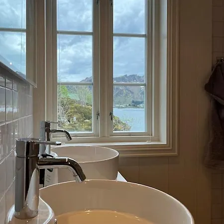 Historic Building On Kjeoya In Lofoten バルスタ