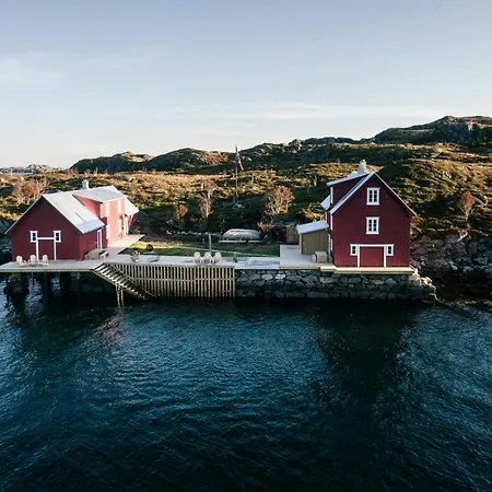 Historic Building On Kjeoya In Lofoten バルスタ